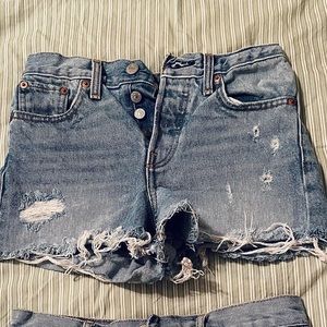 Levi shorts